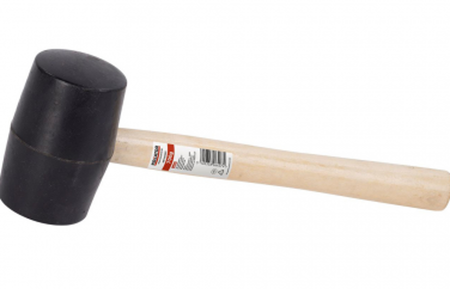 Gumijas āmurs, melns, koka kāts 700g Kreator